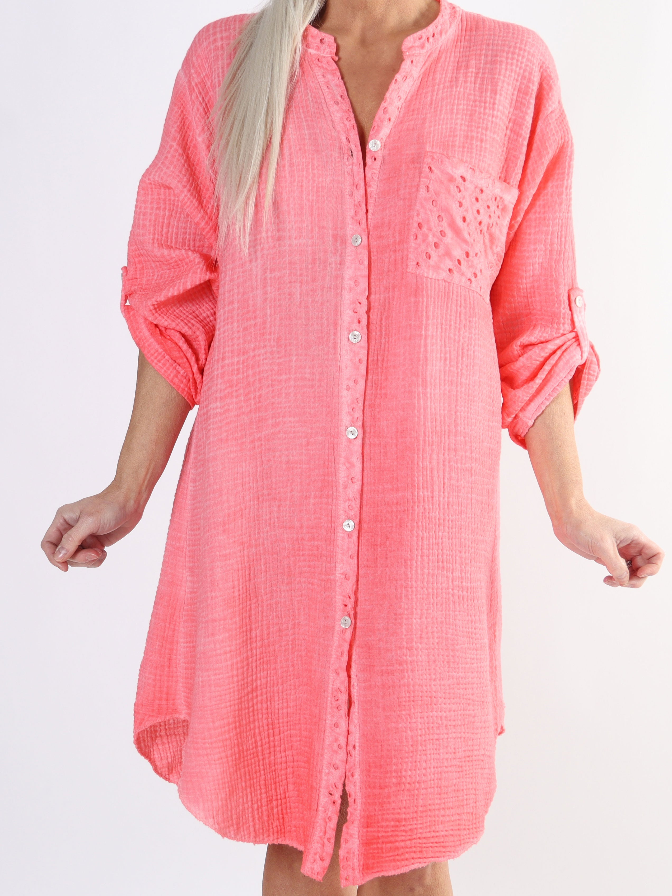 Inez - Lång mjuk skjorta i bäck- och vågtyg i plus size-modell
